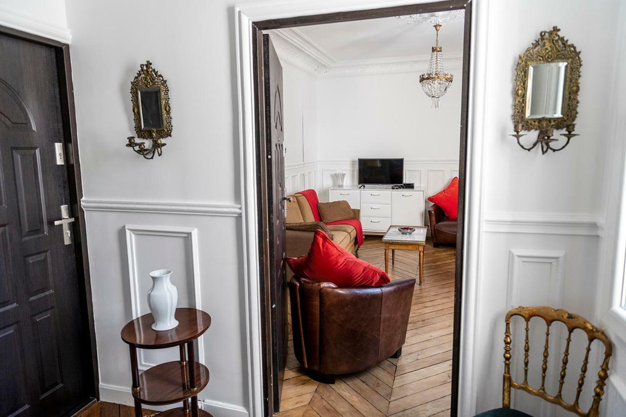Apartment Historic Marais Montorgueil Paris