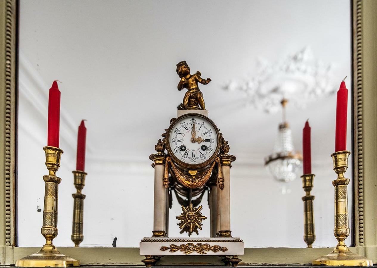 Historic Marais Montorgueil Apartment