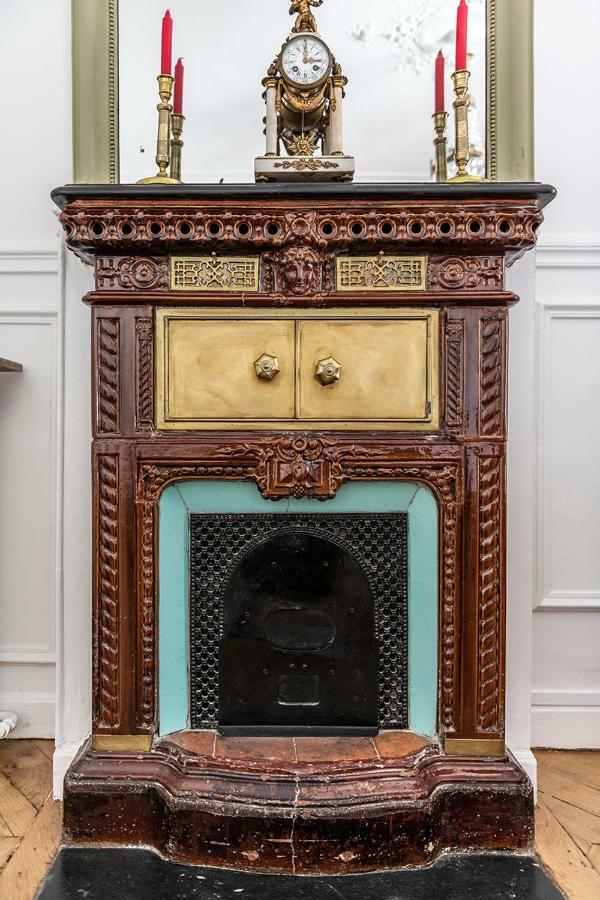 Historic Marais Montorgueil Apartment Paris