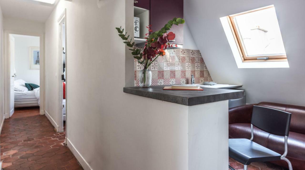 Historic Marais Montorgueil Apartment *