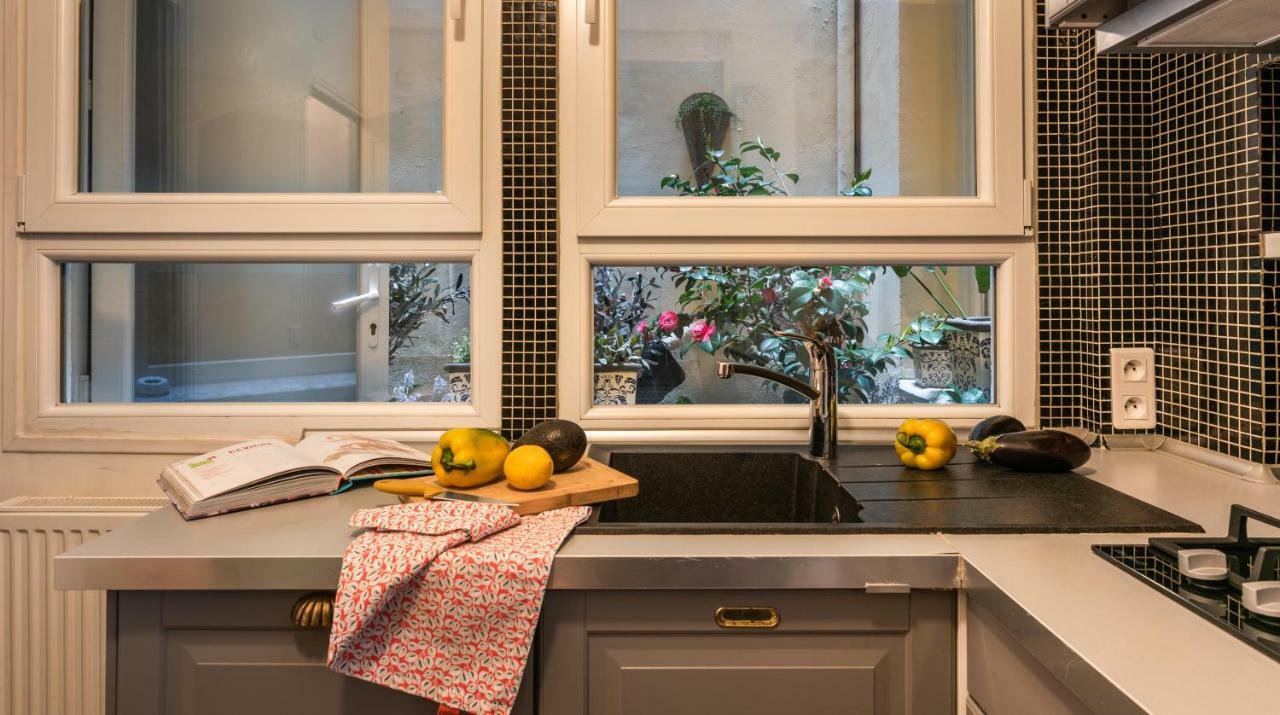 Historic Marais Montorgueil Apartment Paris